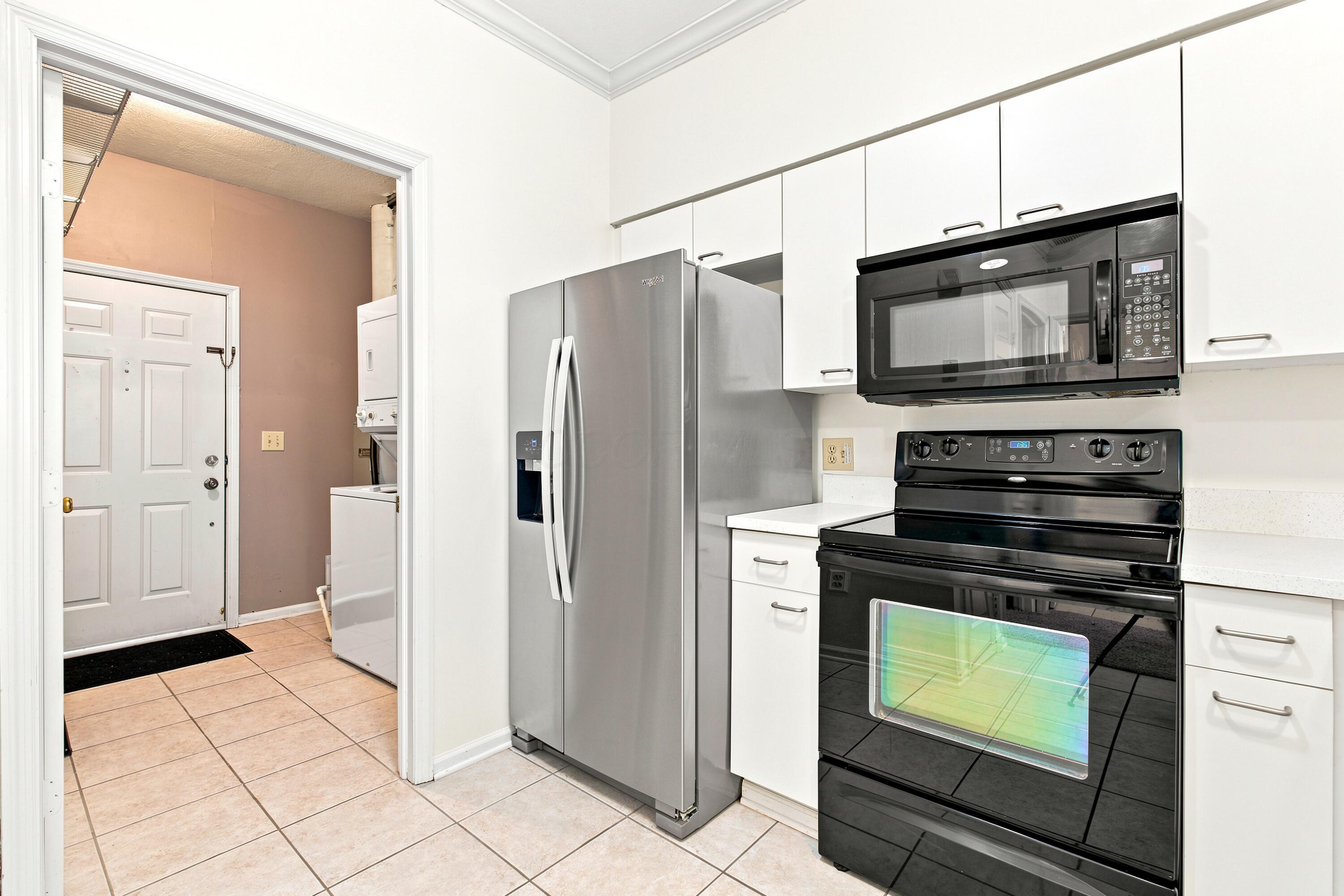 22 W Russell Street