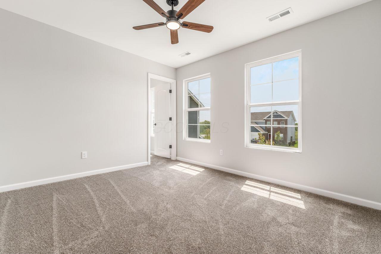1004 Beehive Grove