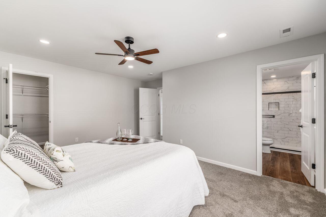 1004 Beehive Grove