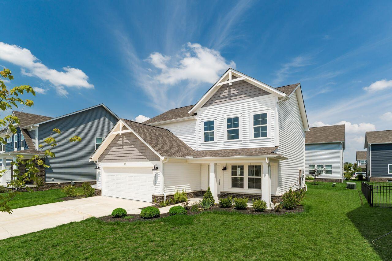 1004 Beehive Grove