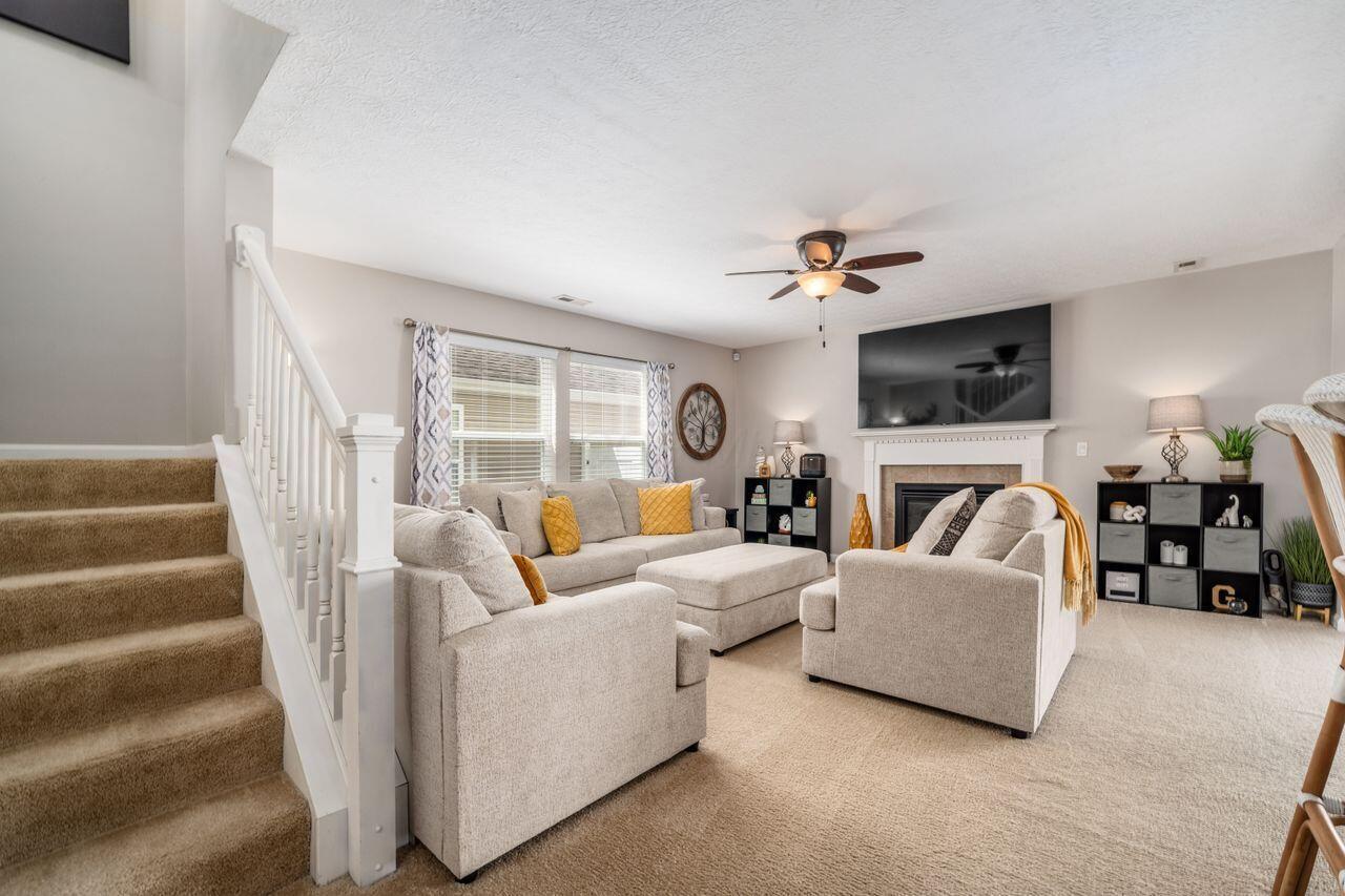 6862 Riding Trail Drive