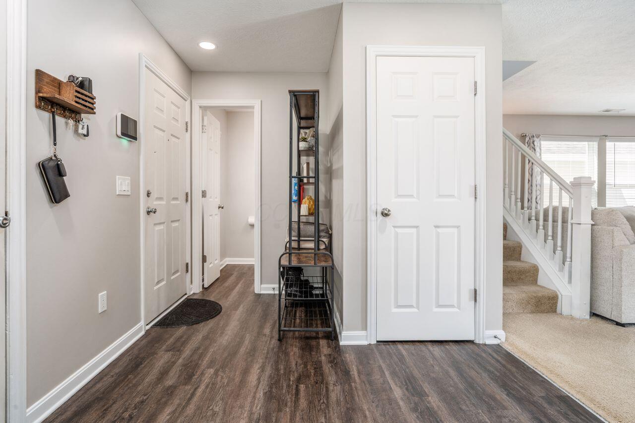 6862 Riding Trail Drive