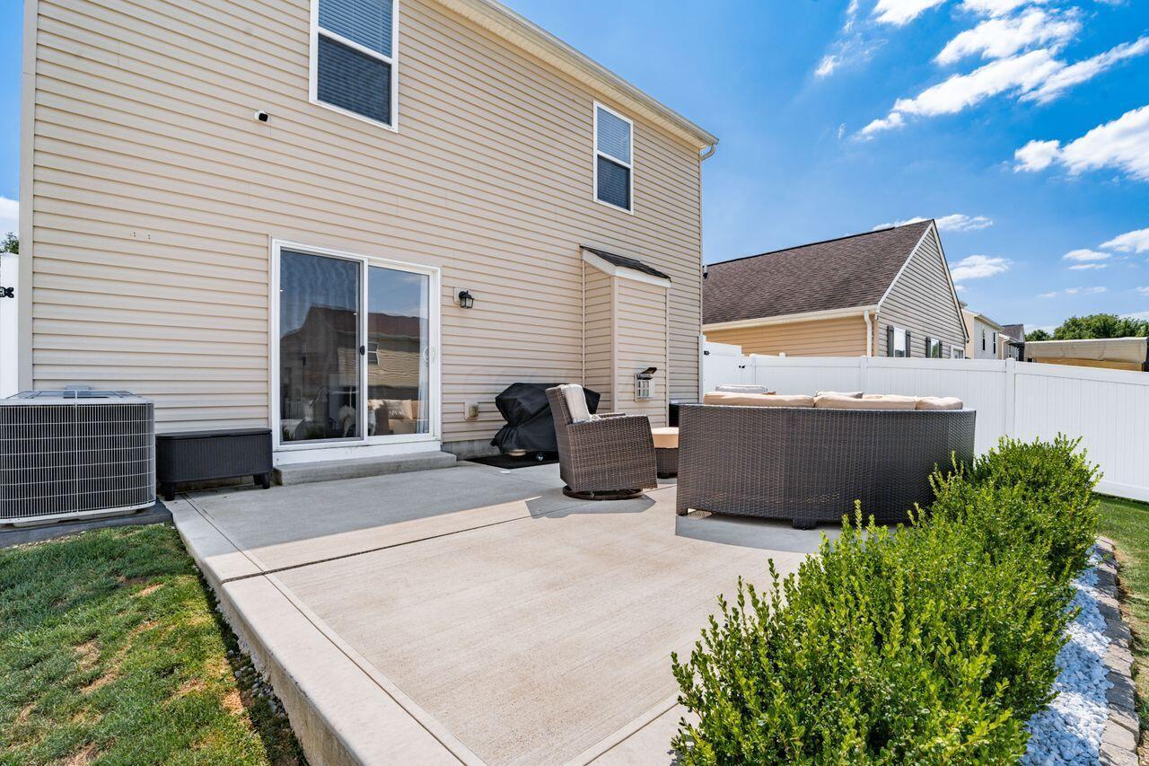 6862 Riding Trail Drive