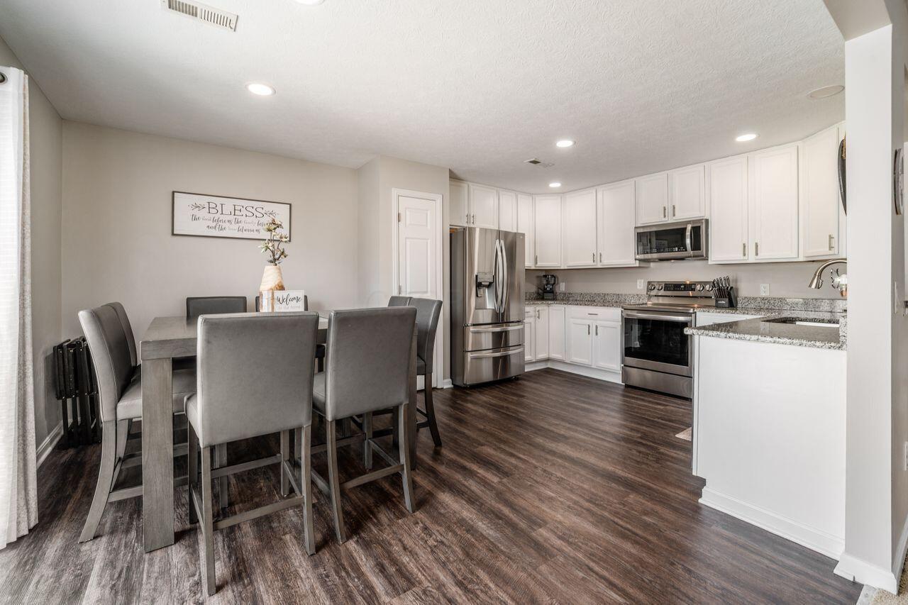 6862 Riding Trail Drive