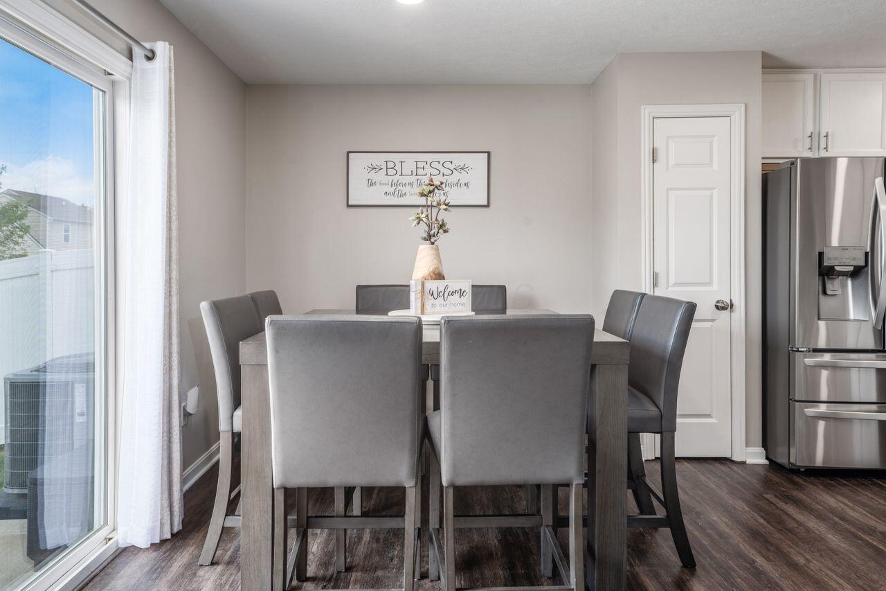 6862 Riding Trail Drive