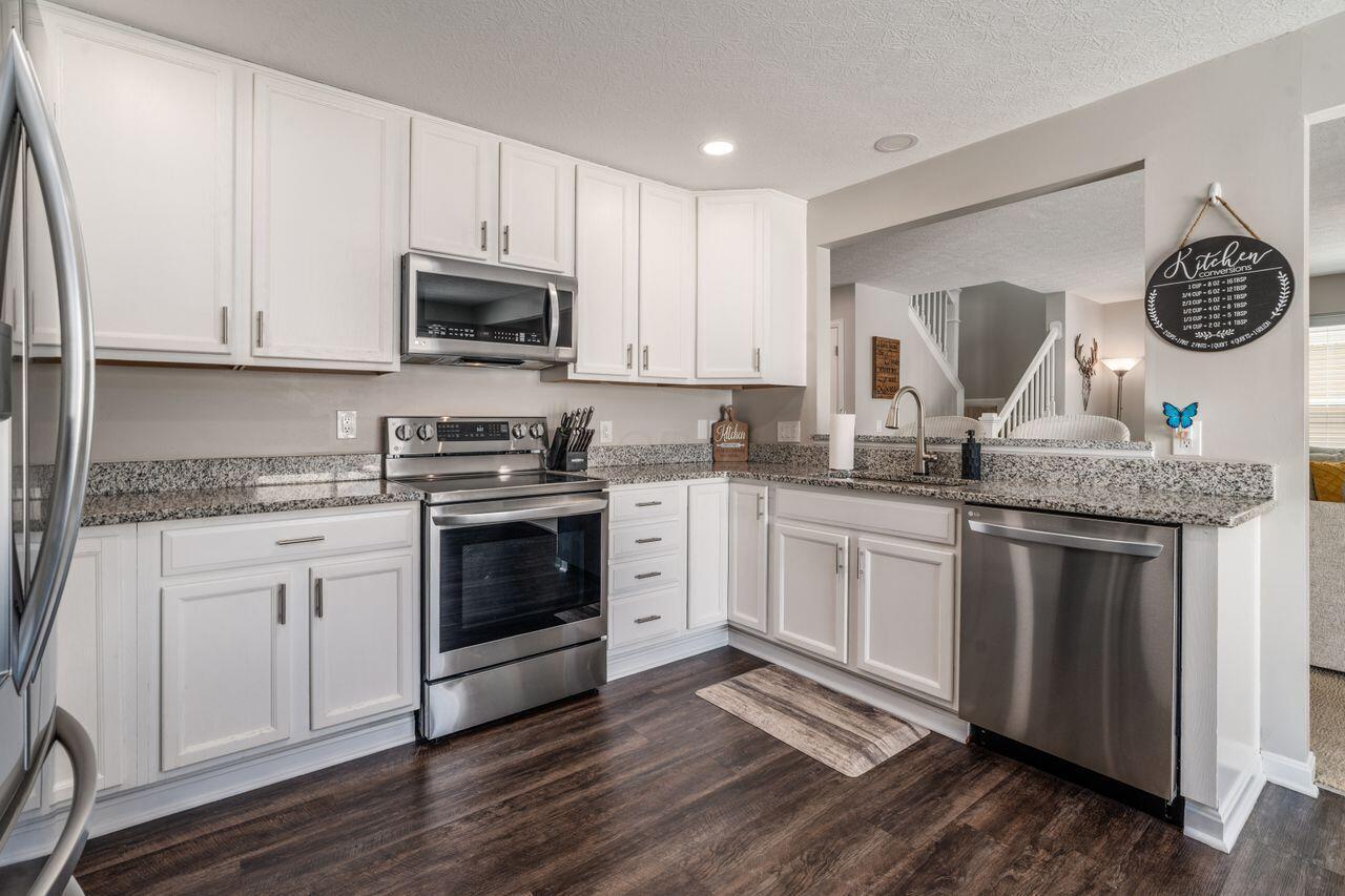 6862 Riding Trail Drive