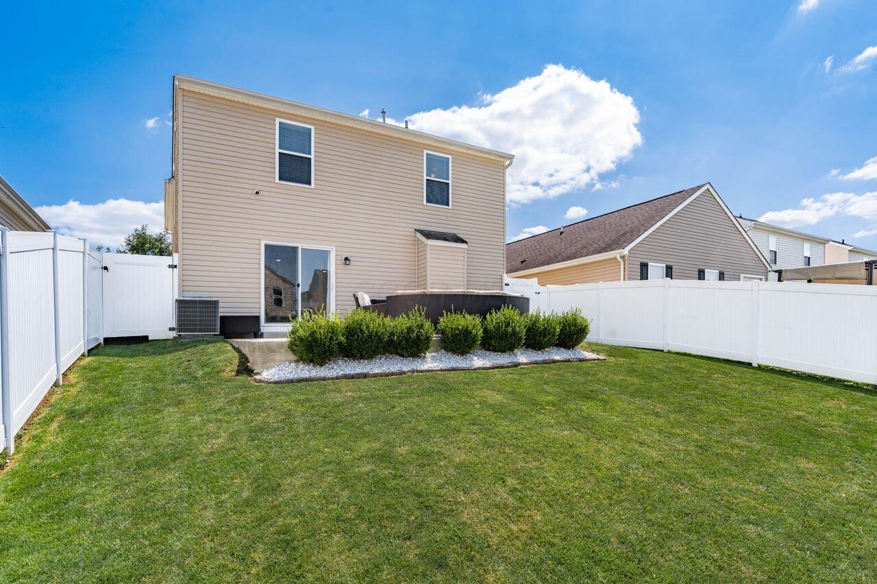 6862 Riding Trail Drive