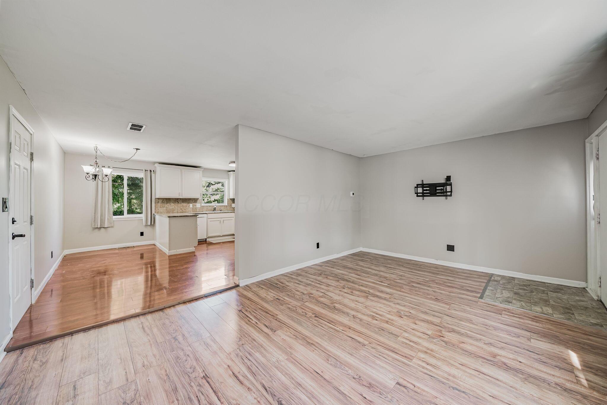 4633 Steamtown Road