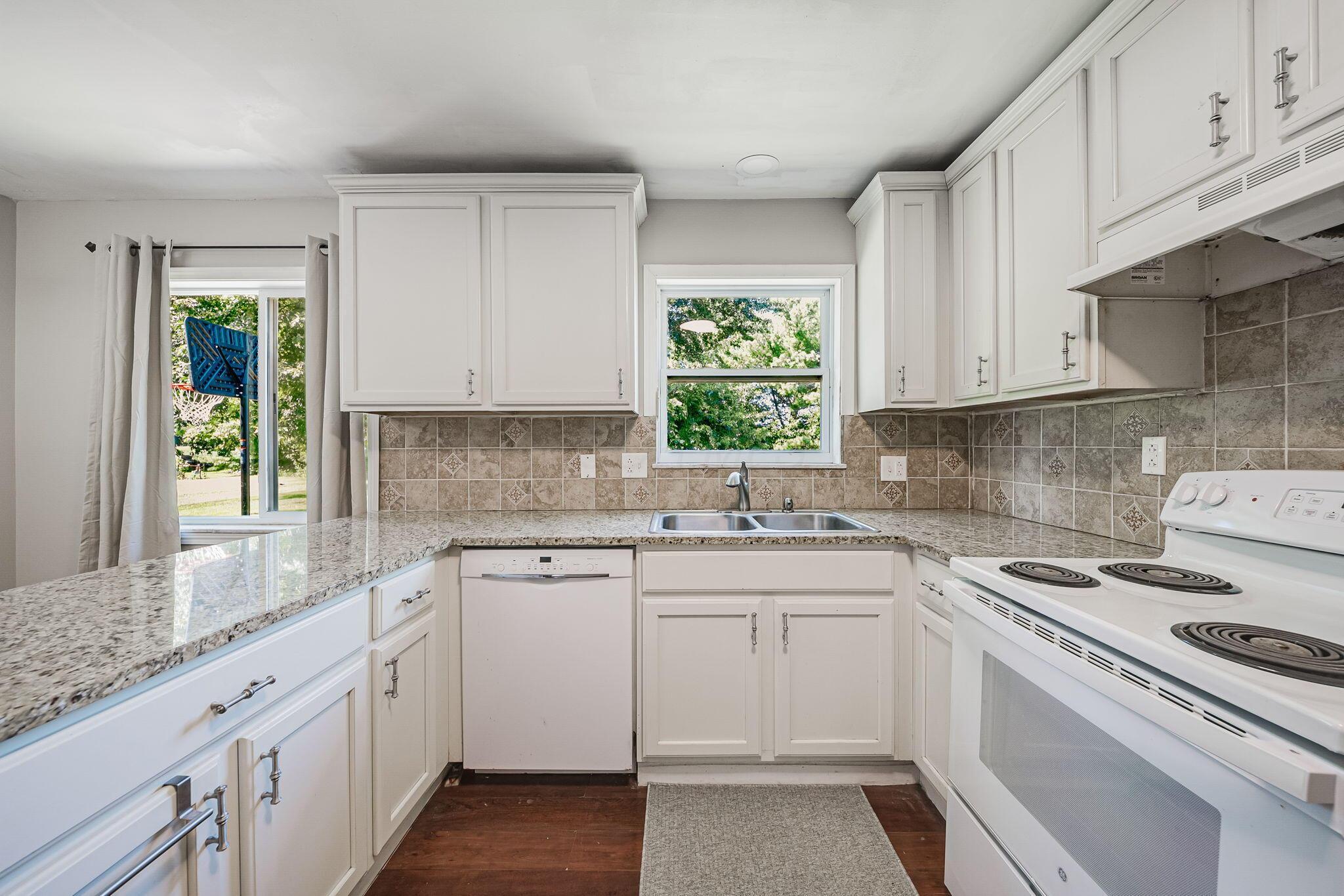 4633 Steamtown Road