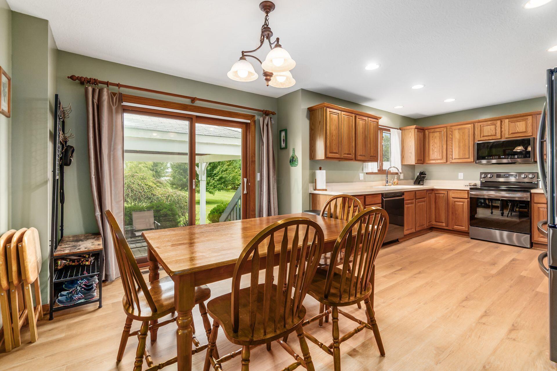 2523 Horseshoe Road