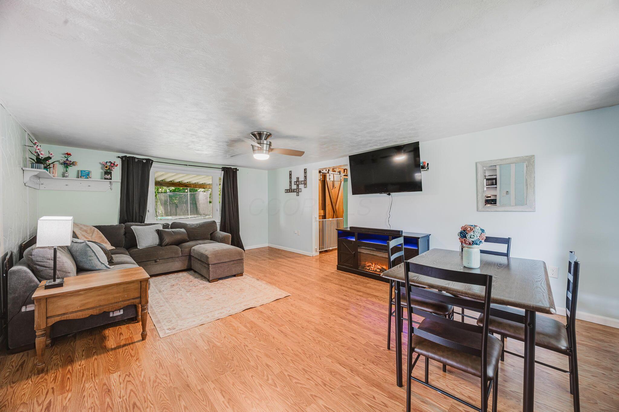 3147 Mechanicsburg Road