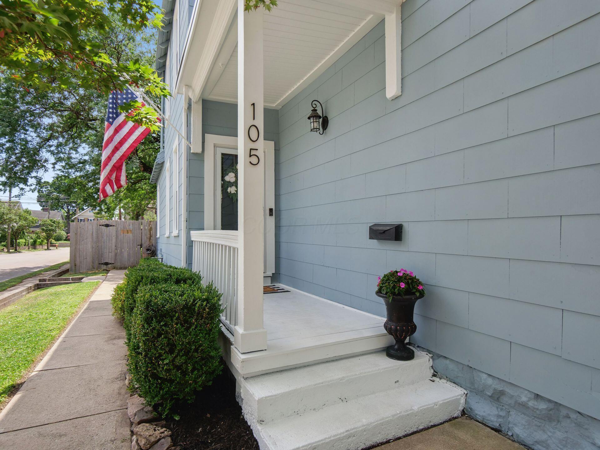 105 E Gates Street