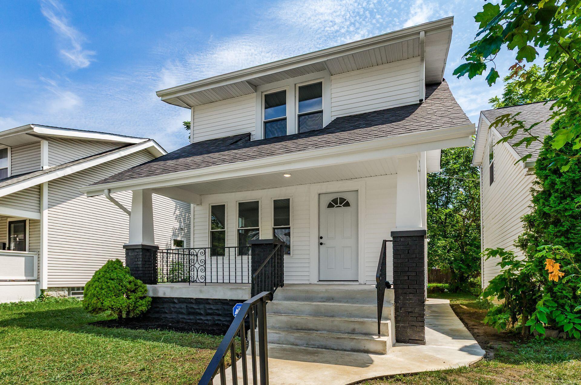 892 Heyl Avenue