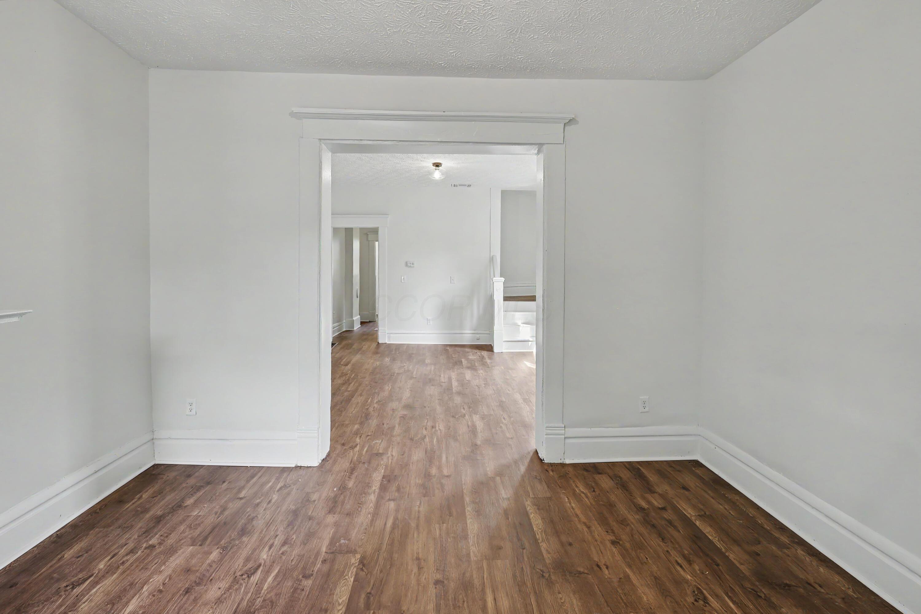 360 N Garfield Avenue, 362