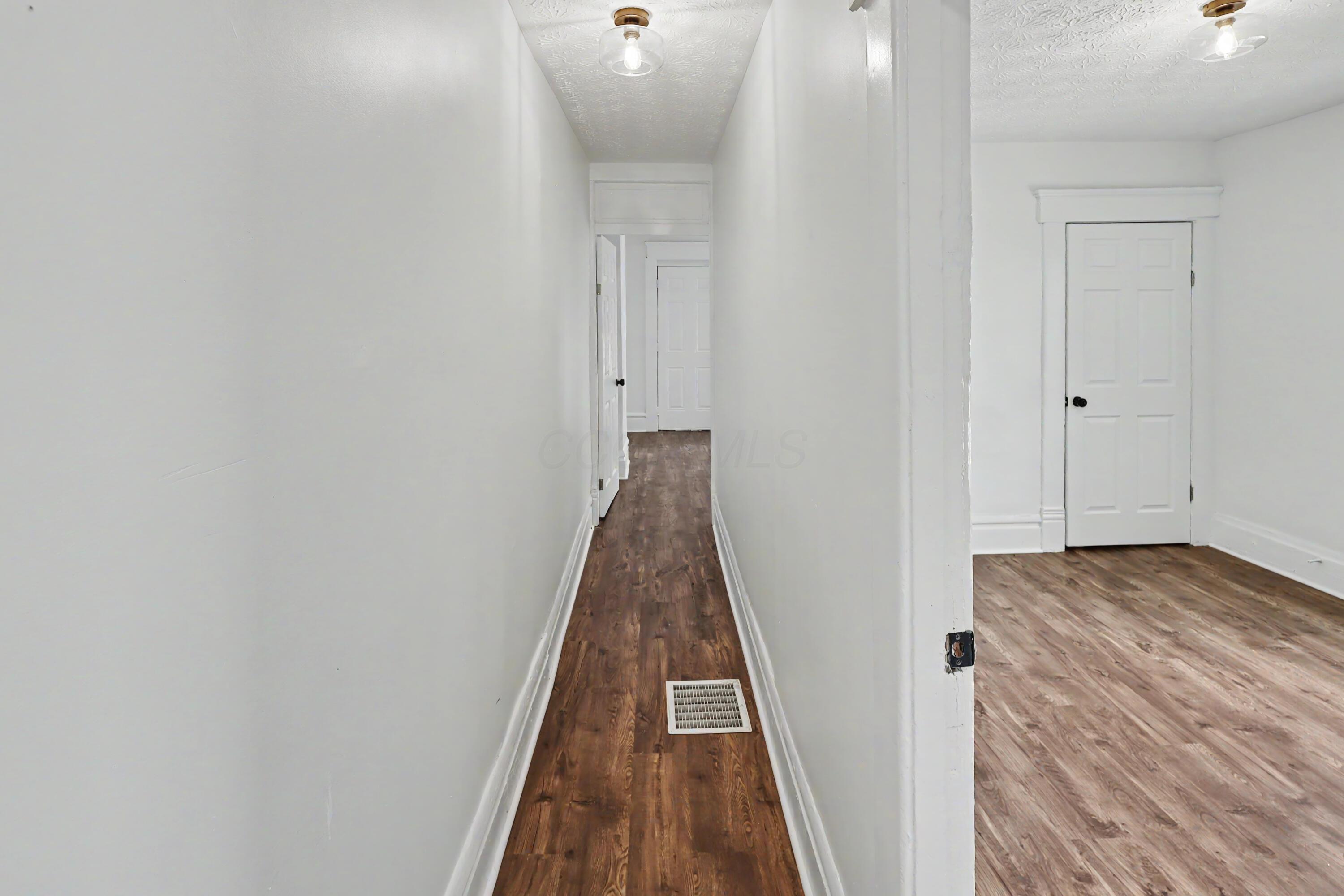 360 N Garfield Avenue, 362
