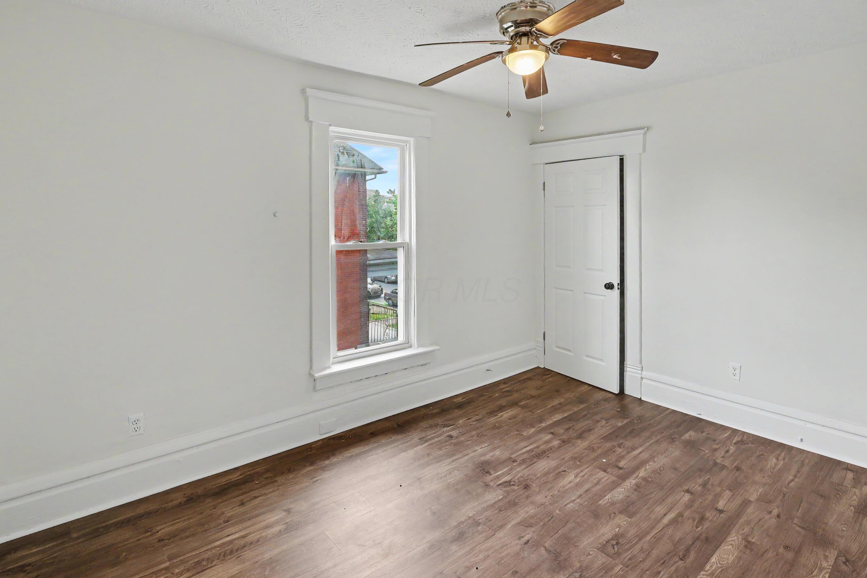 360 N Garfield Avenue, 362