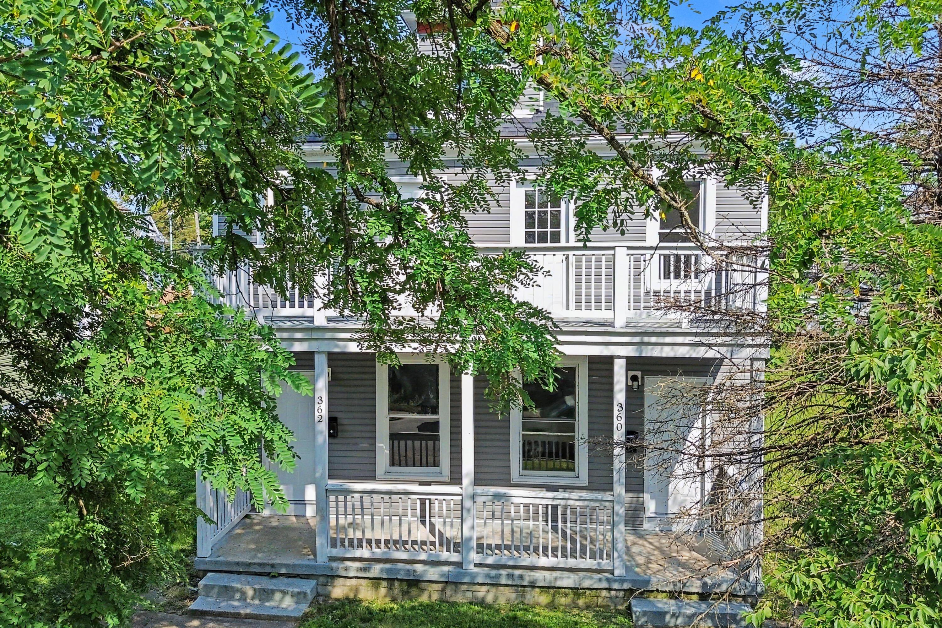 360 N Garfield Avenue, 362