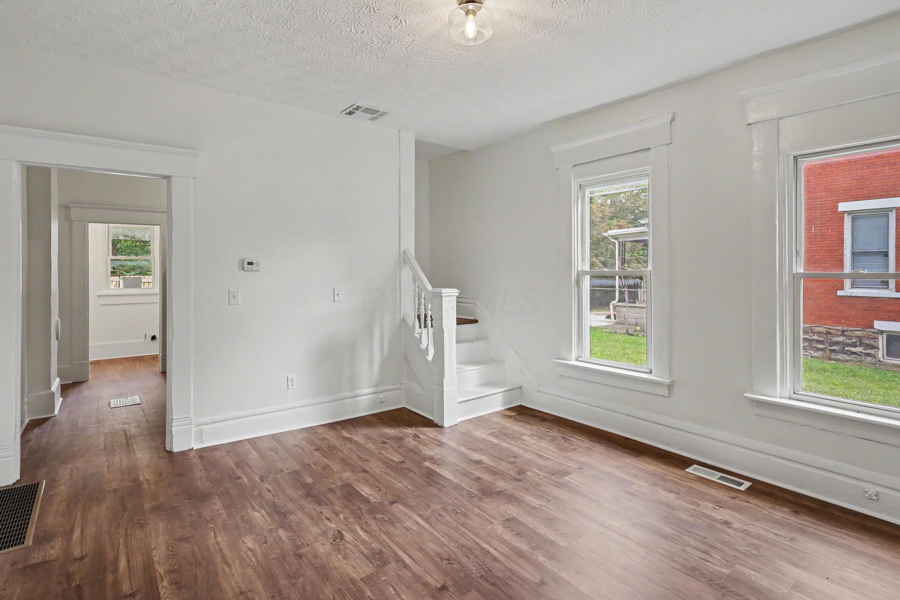360 N Garfield Avenue, 362