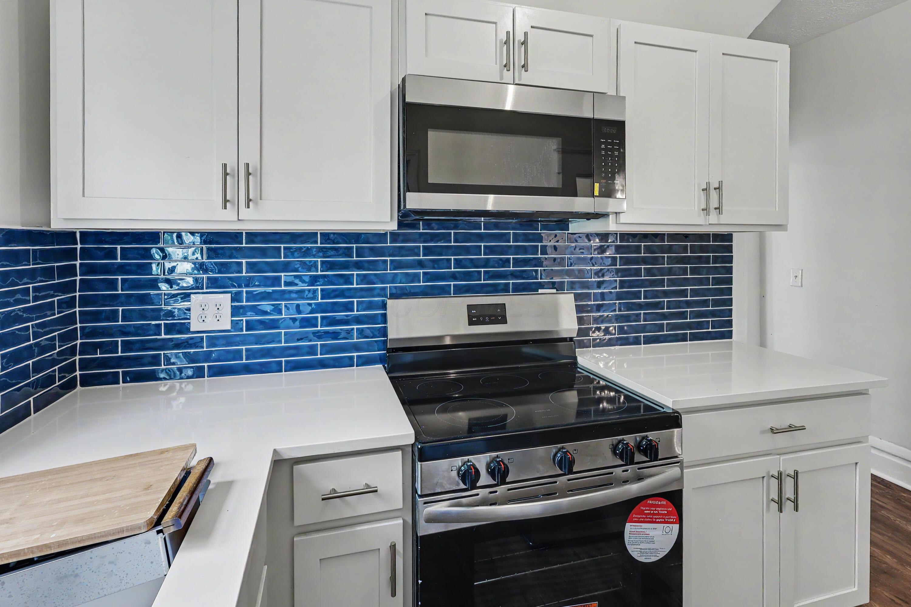 360 N Garfield Avenue, 362