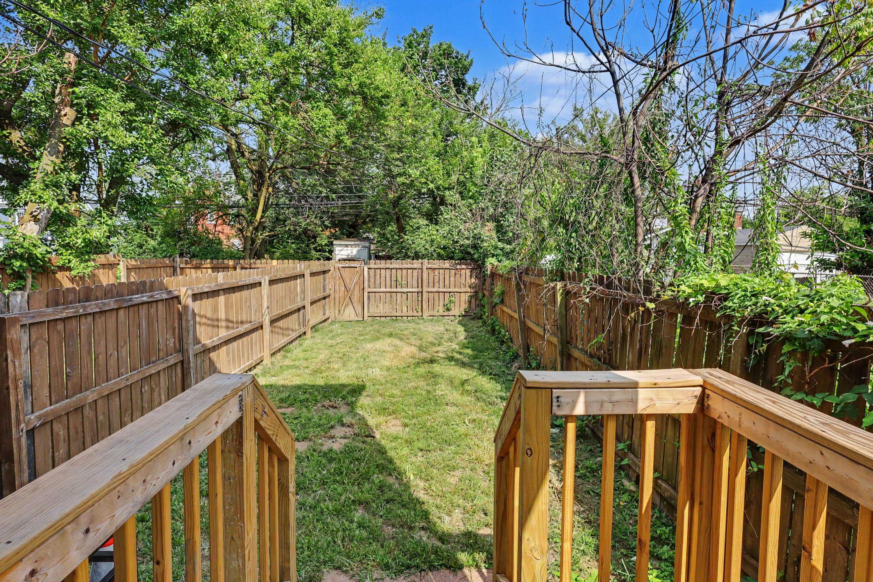 360 N Garfield Avenue, 362