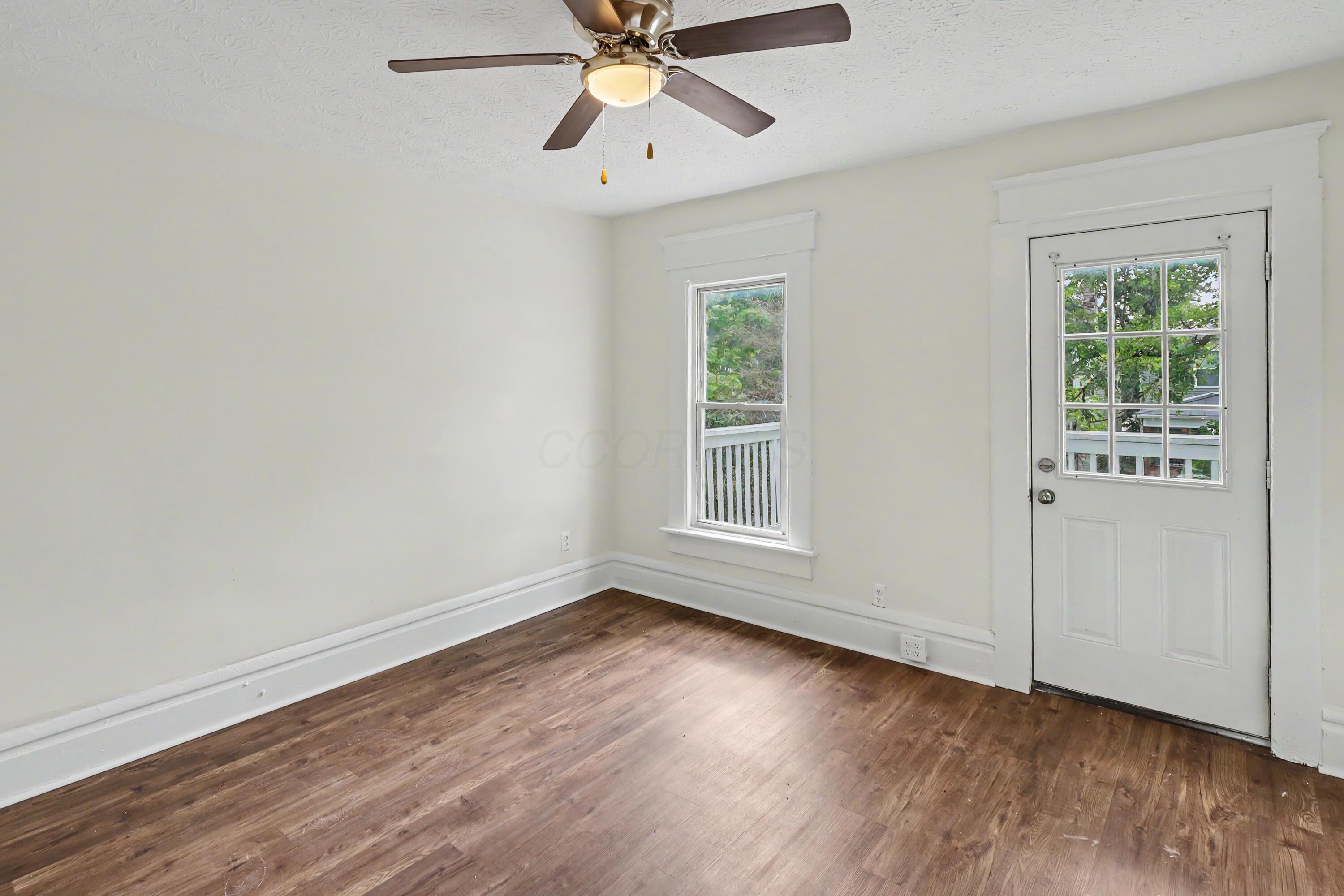 360 N Garfield Avenue, 362