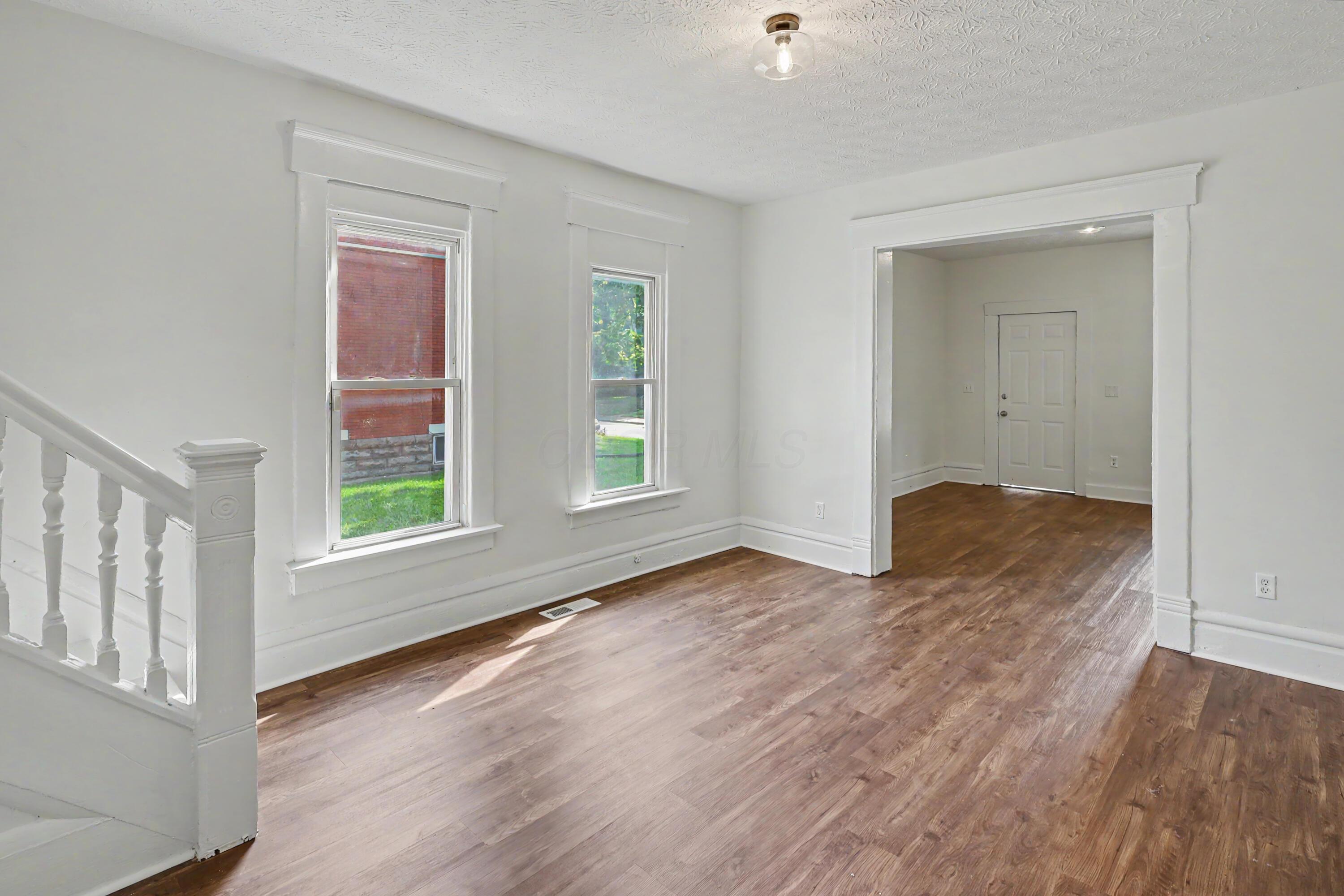 360 N Garfield Avenue, 362