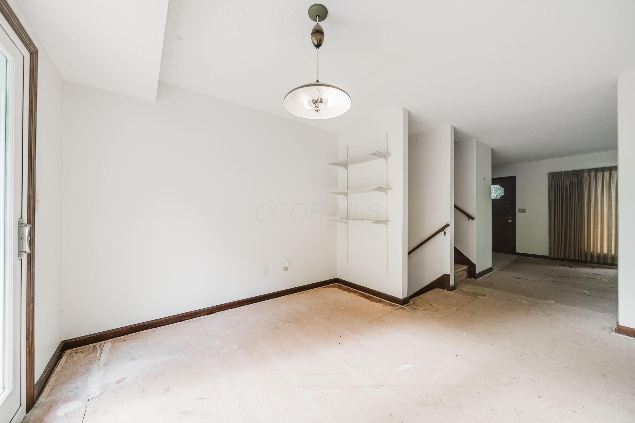 4290 Johnstown Alexandria Road