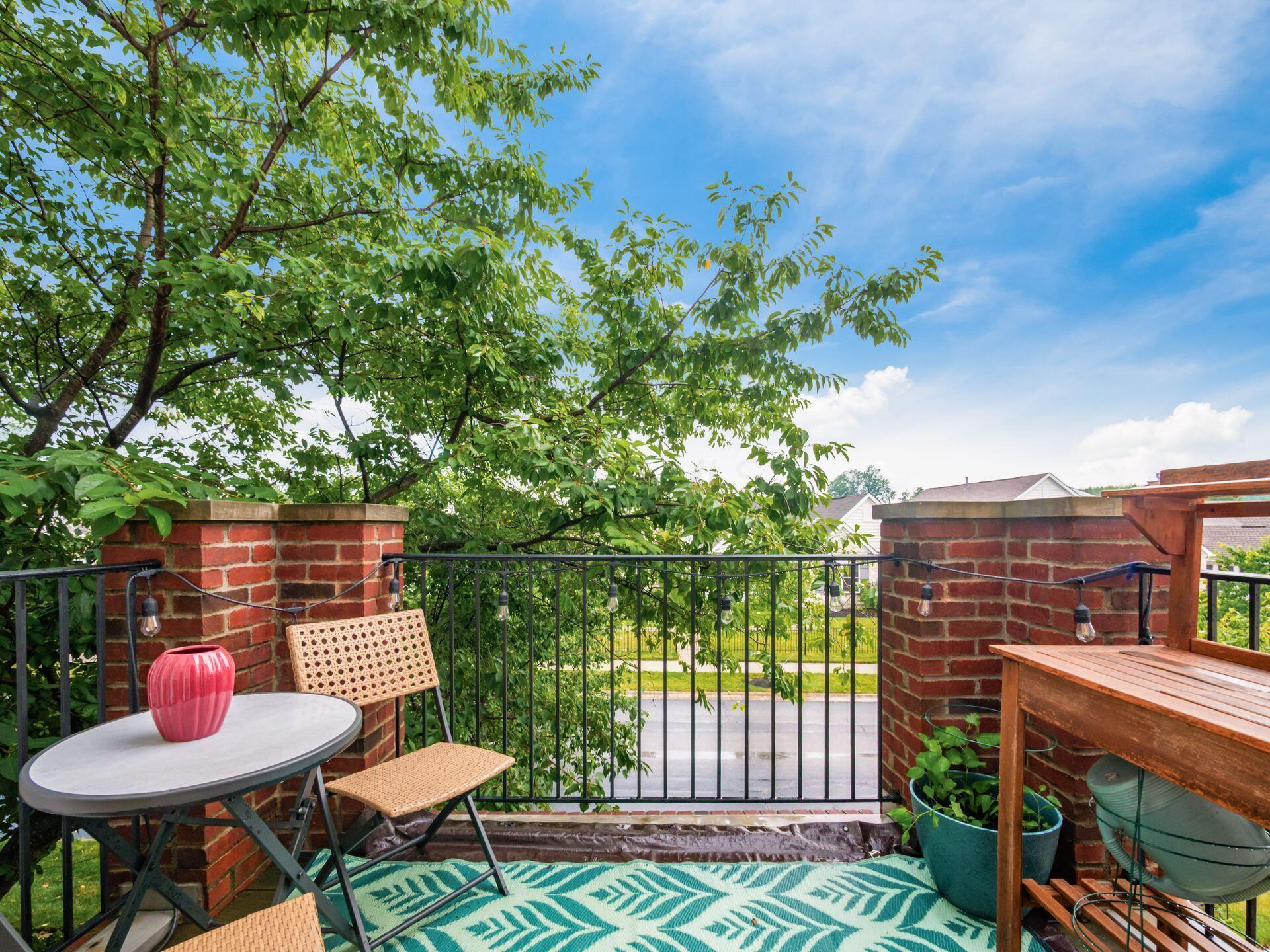 5982 Turnwood Drive, 803