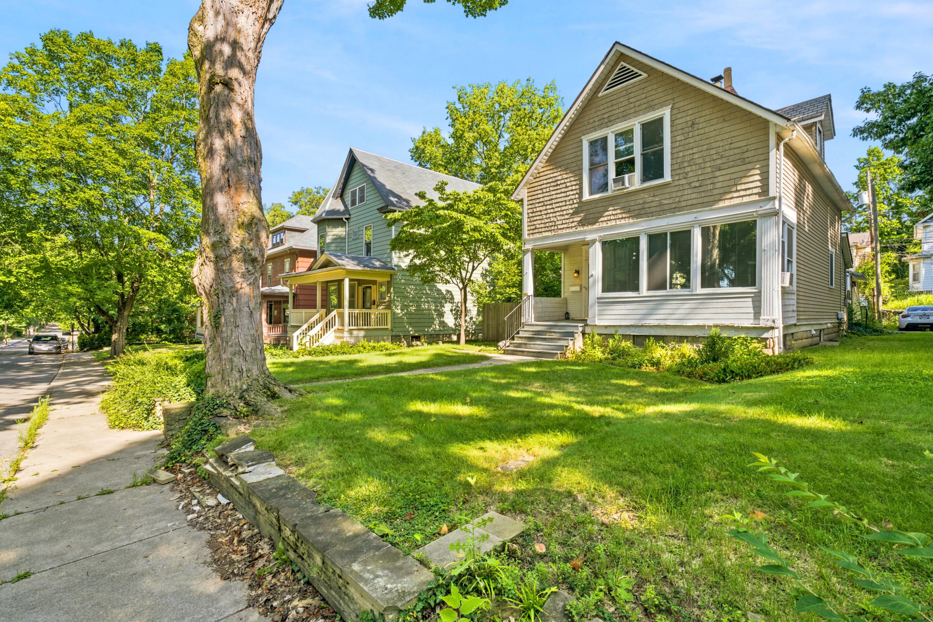 208 E Northwood Avenue