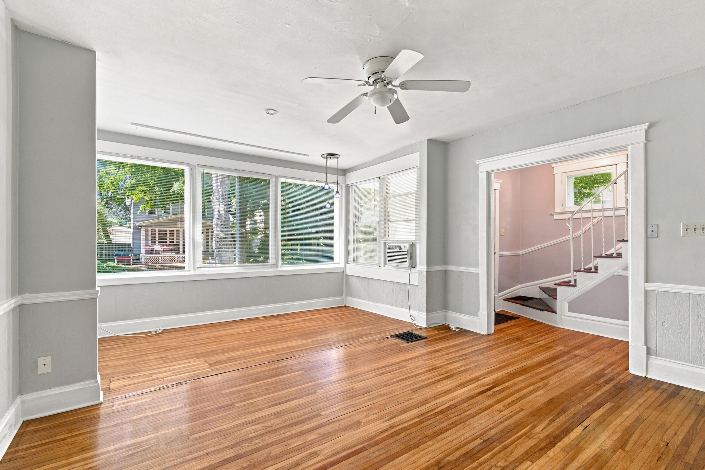 208 E Northwood Avenue