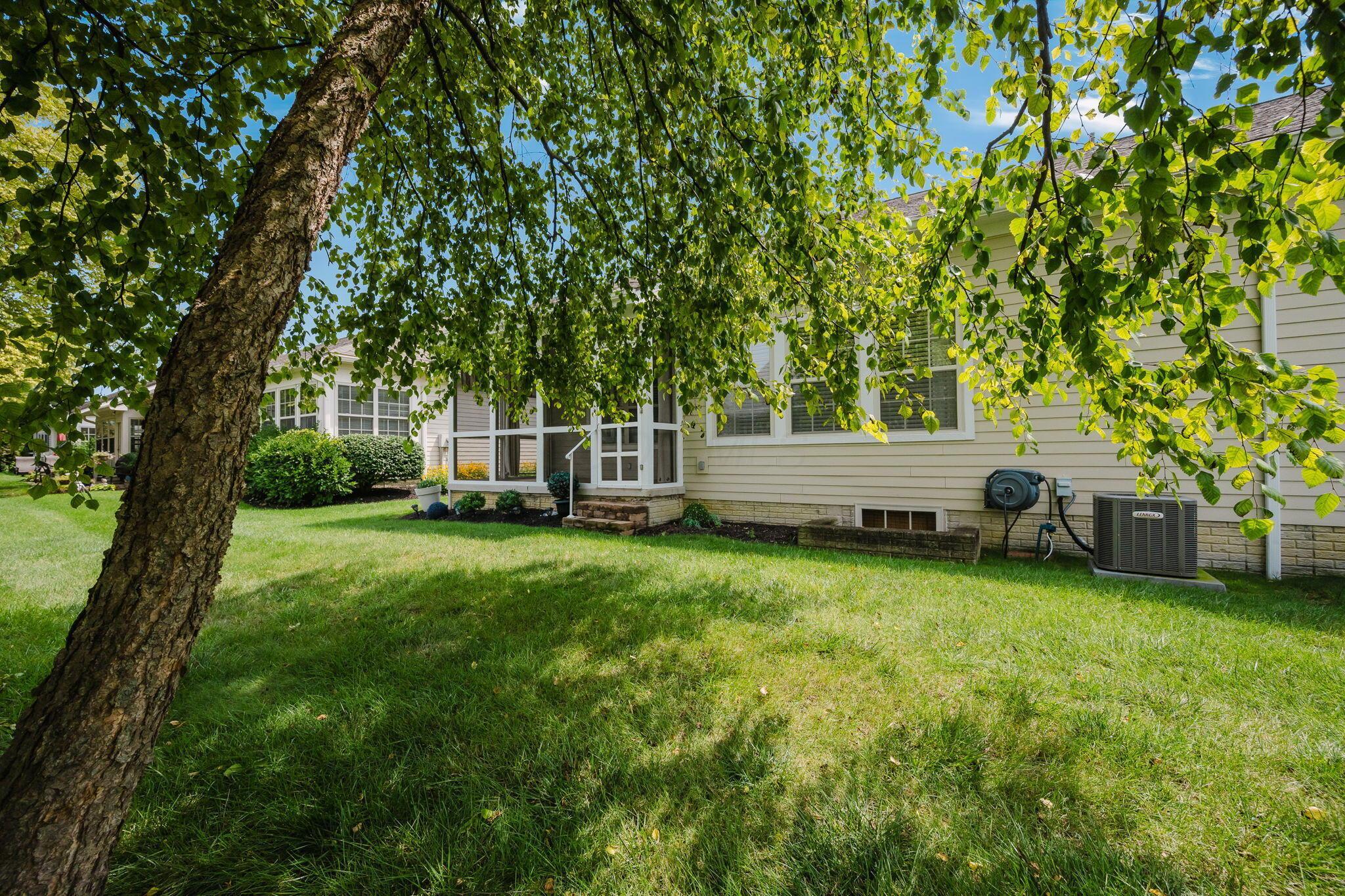 336 Wyndham Park S