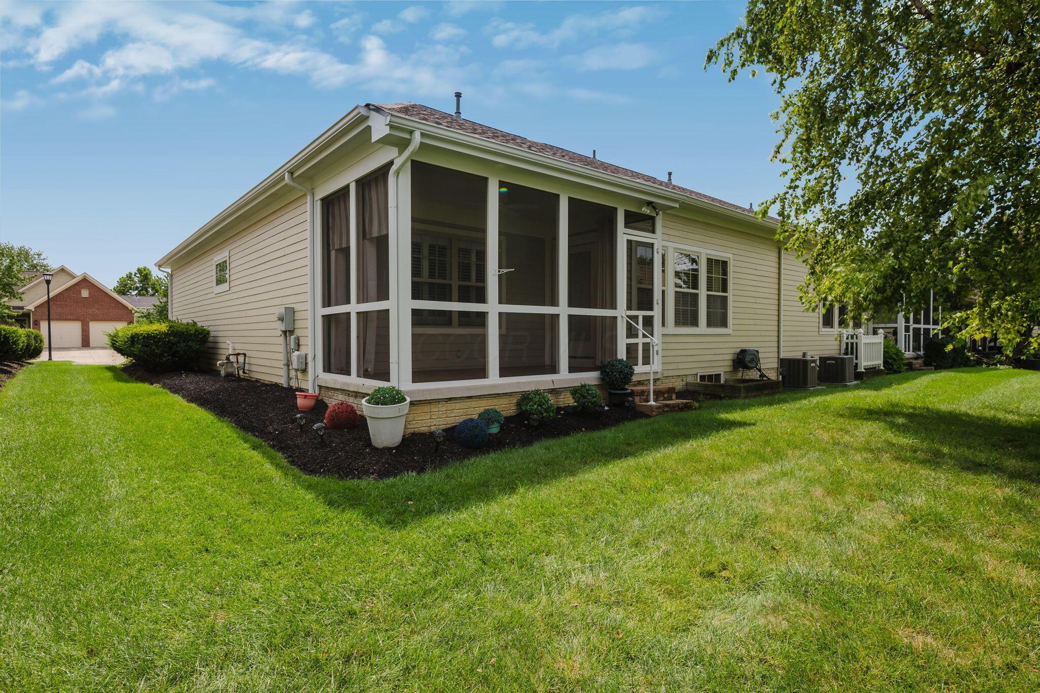 336 Wyndham Park S