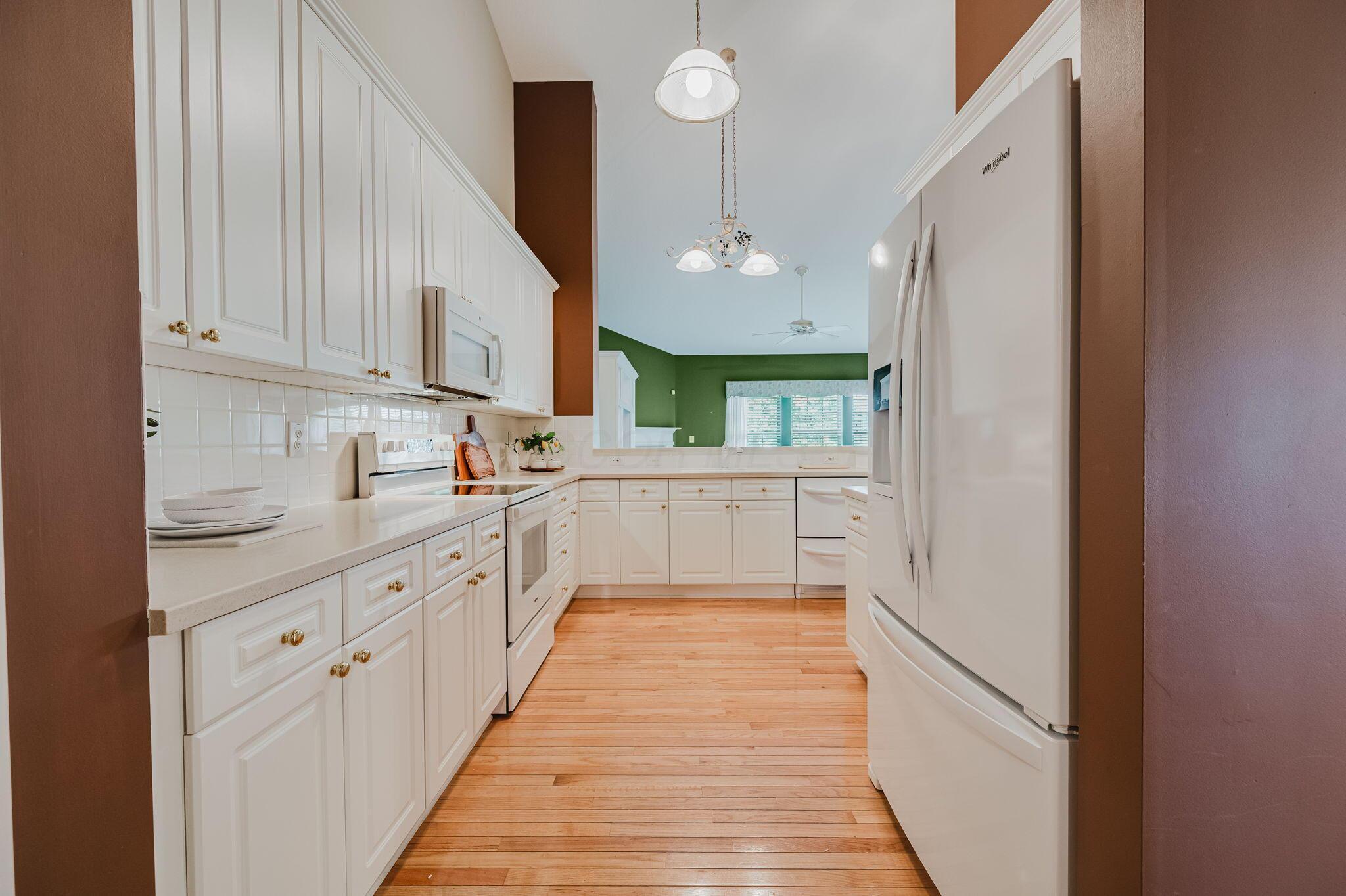 336 Wyndham Park S