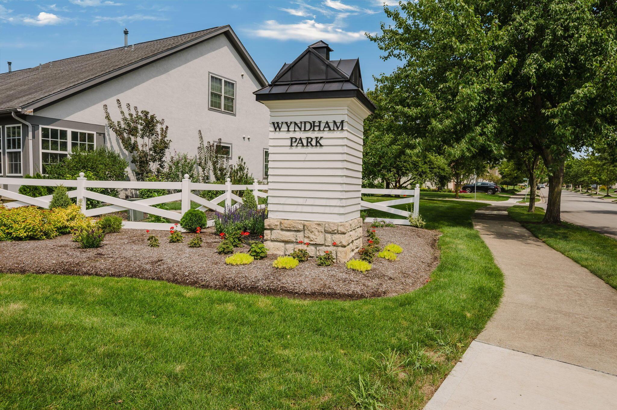 336 Wyndham Park S