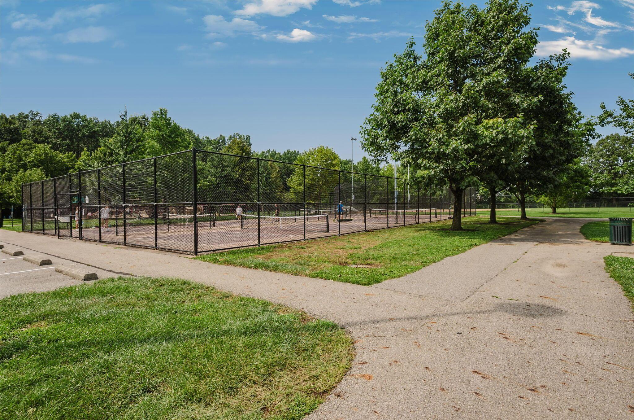 336 Wyndham Park S