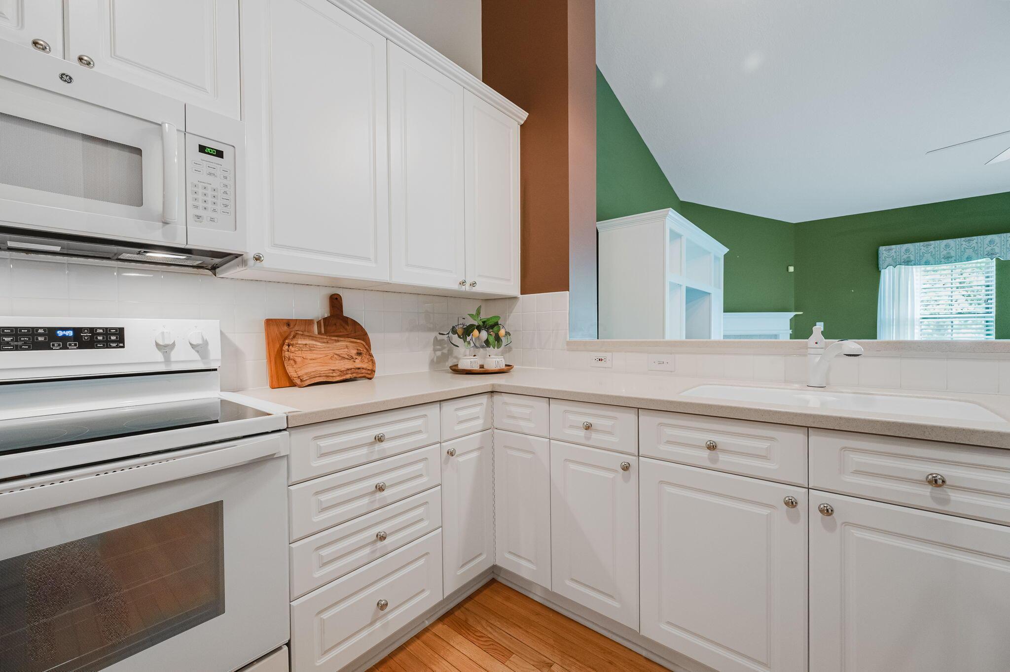 336 Wyndham Park S