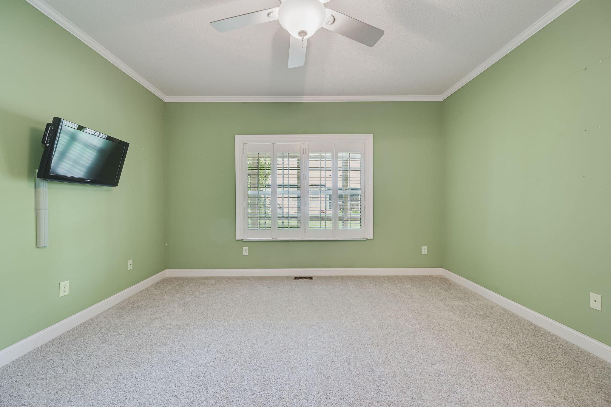 336 Wyndham Park S