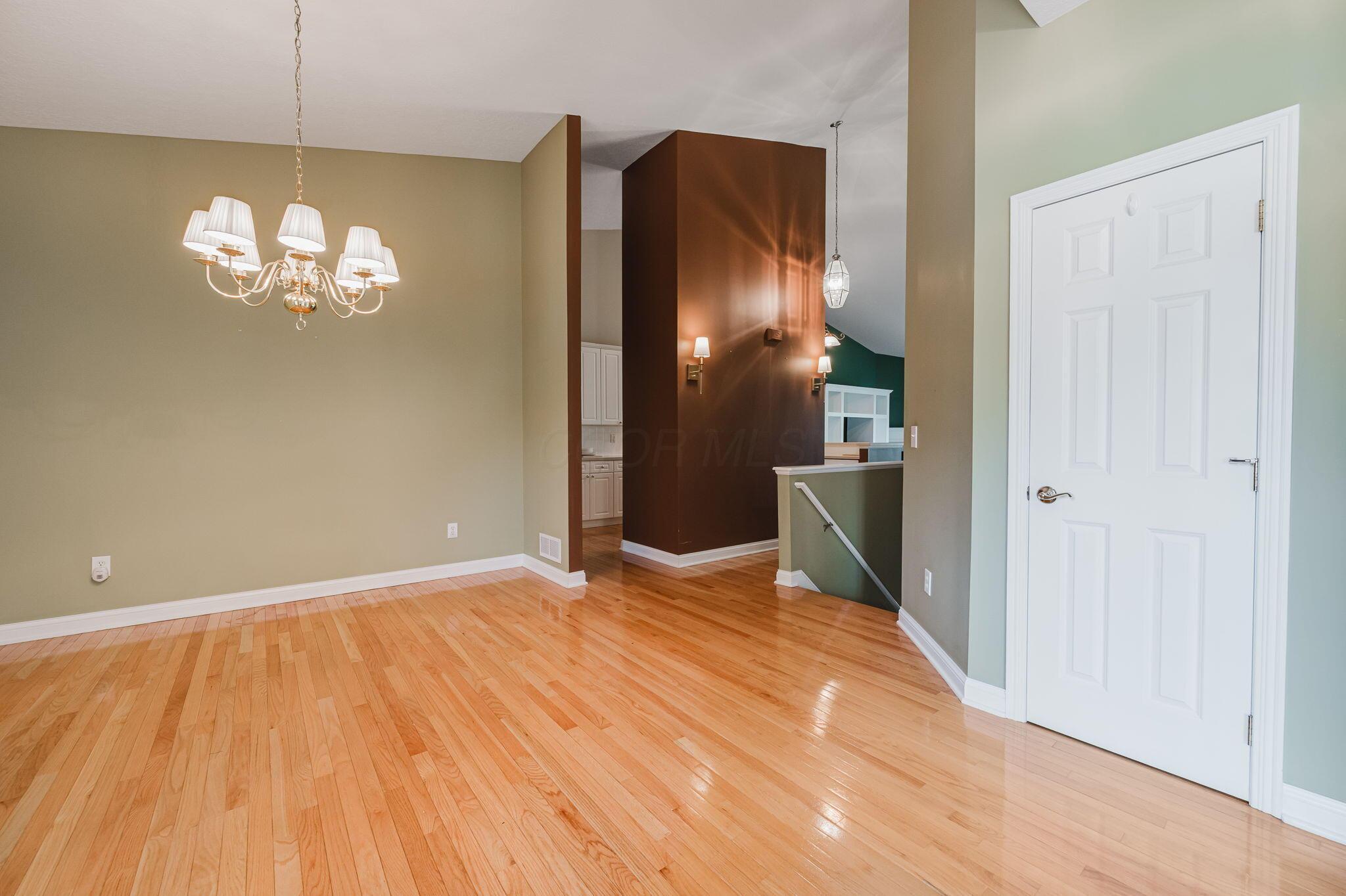 336 Wyndham Park S