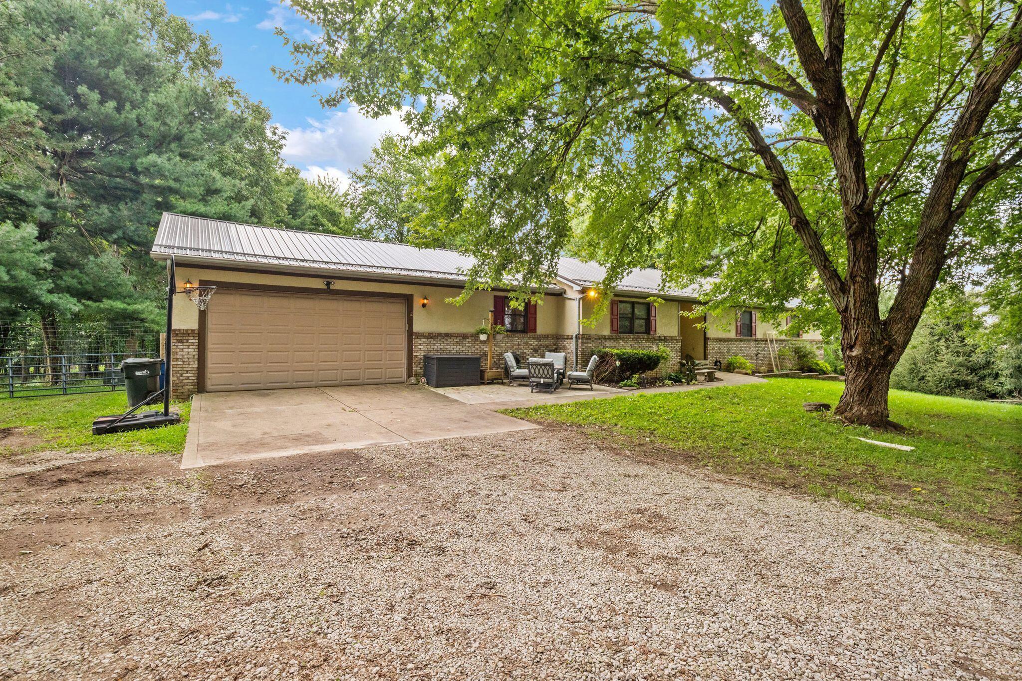 6711 Tussic Road