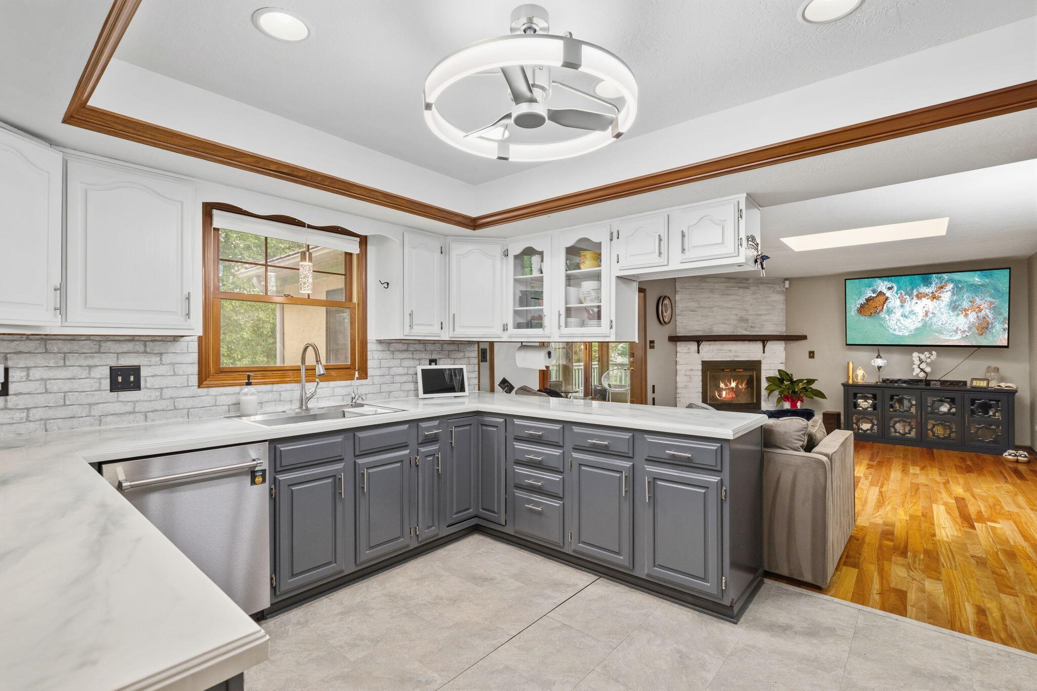 6711 Tussic Road