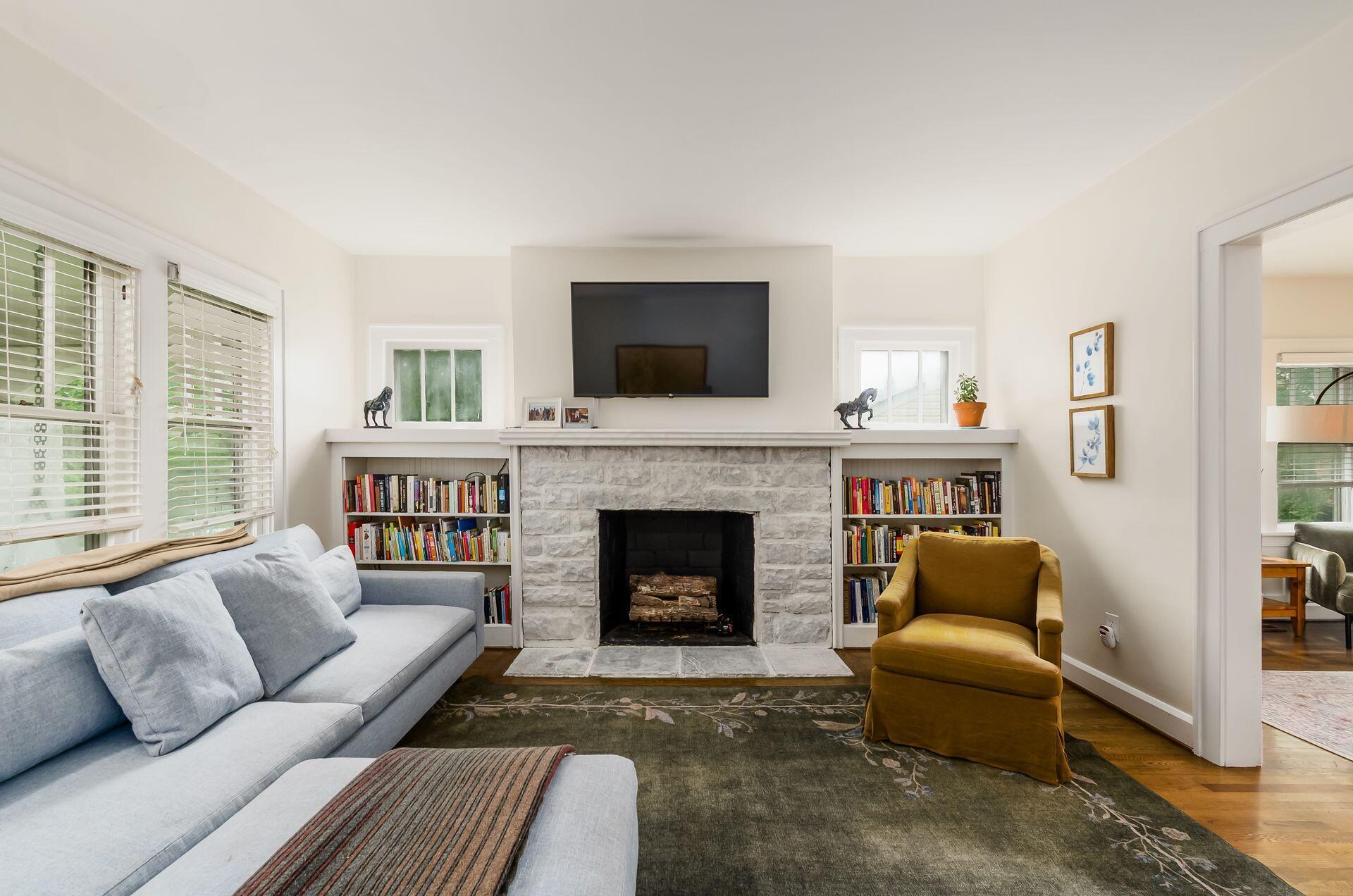 1251 Ashland Avenue