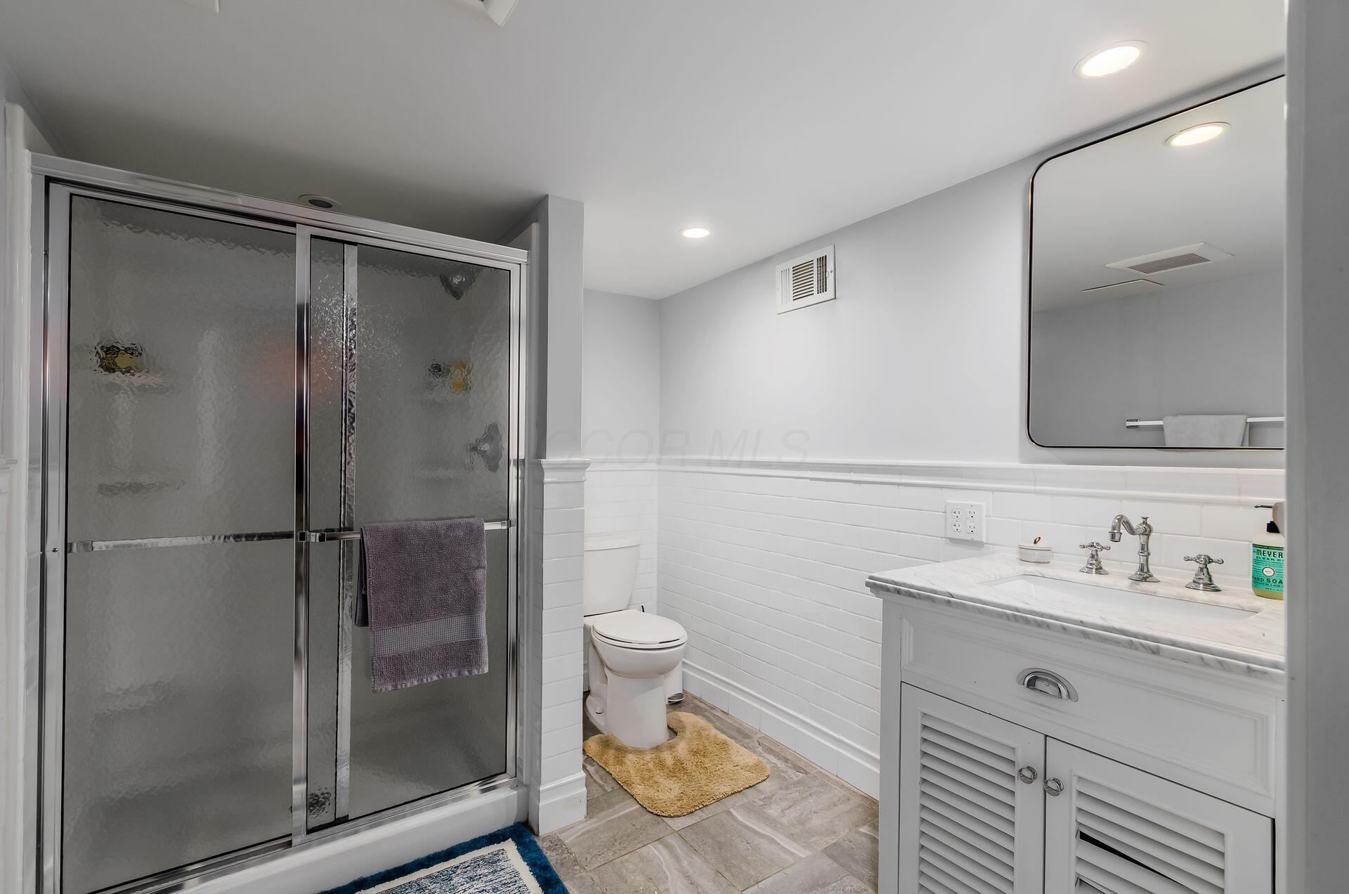 1251 Ashland Avenue