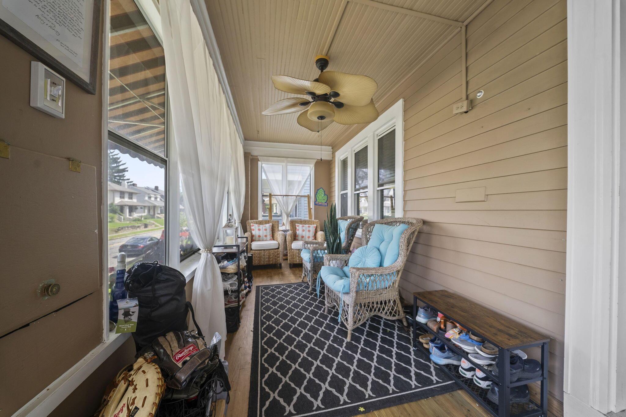 729 Thurman Avenue