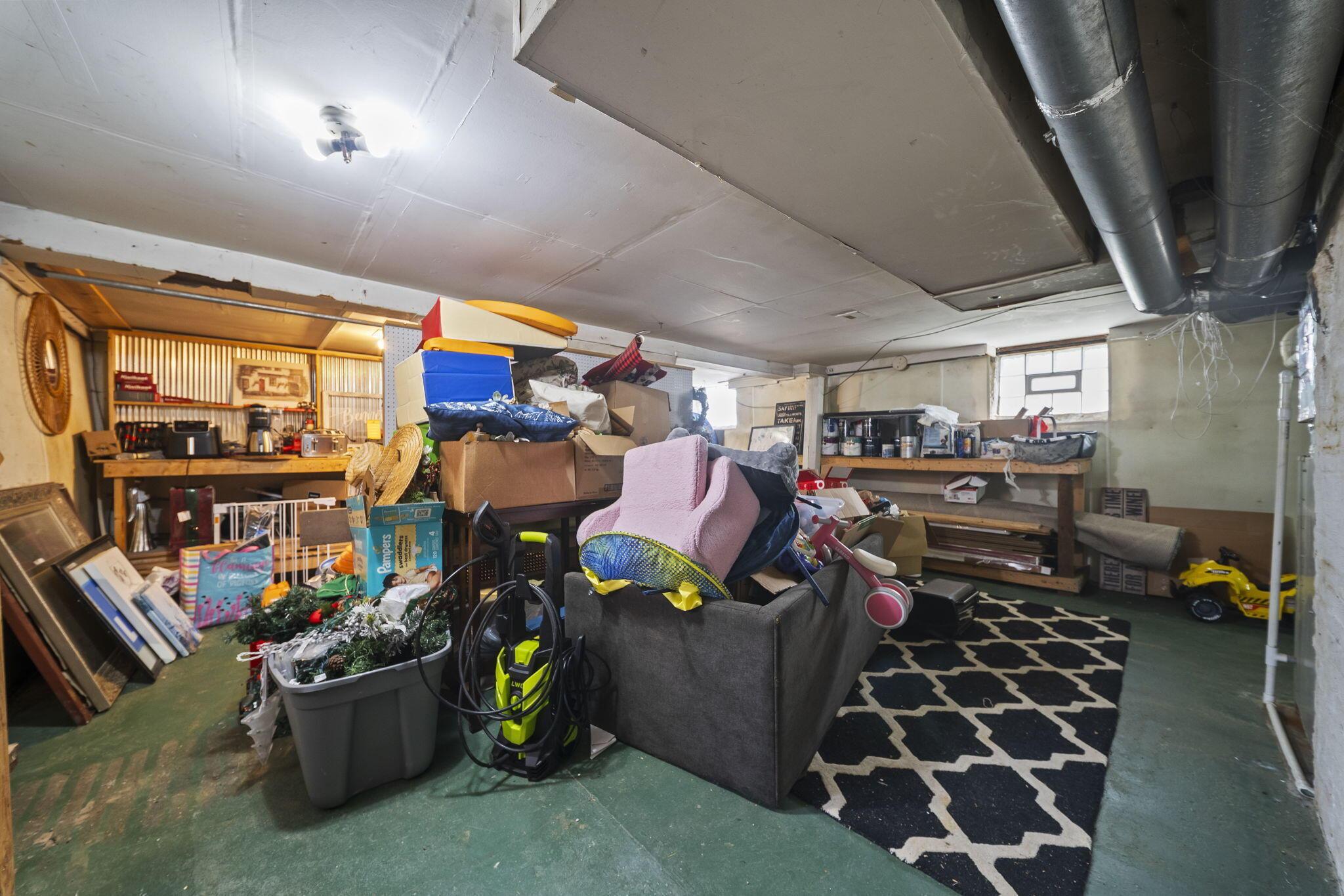 729 Thurman Avenue