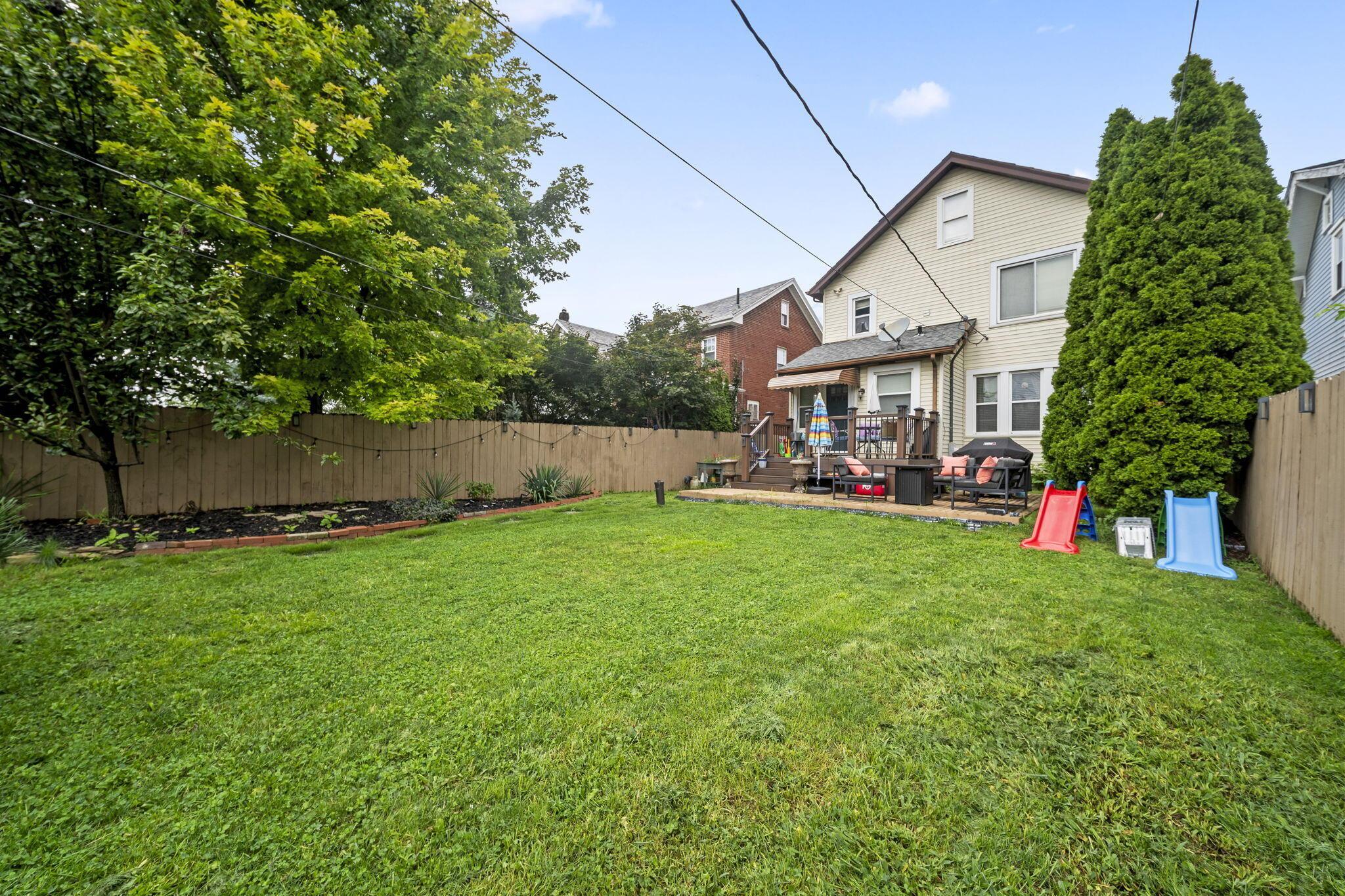 729 Thurman Avenue