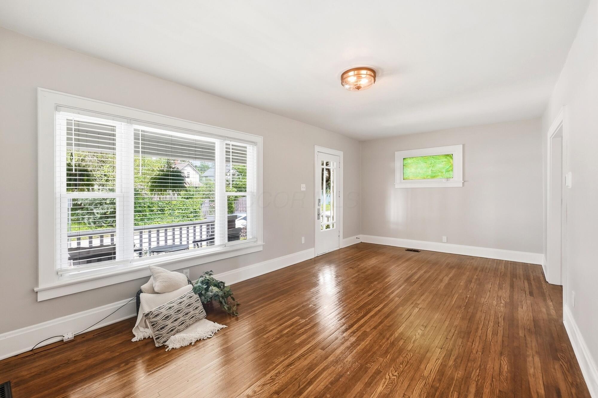 115 E Hinman Avenue