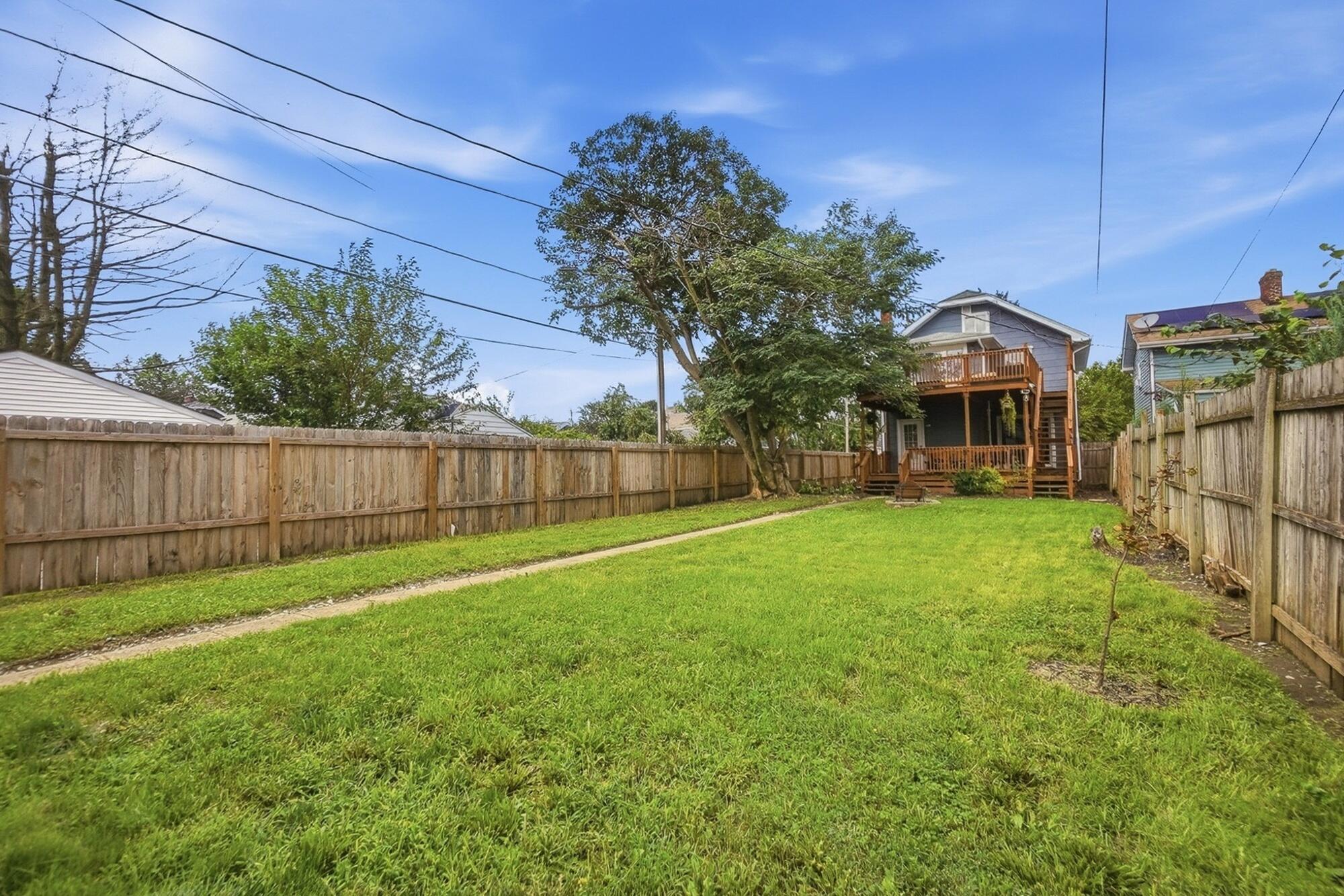 115 E Hinman Avenue