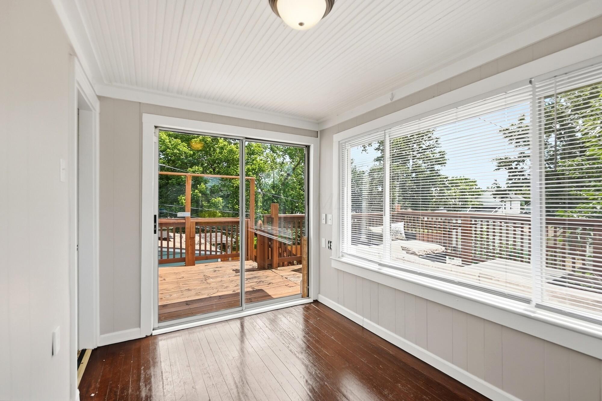 115 E Hinman Avenue