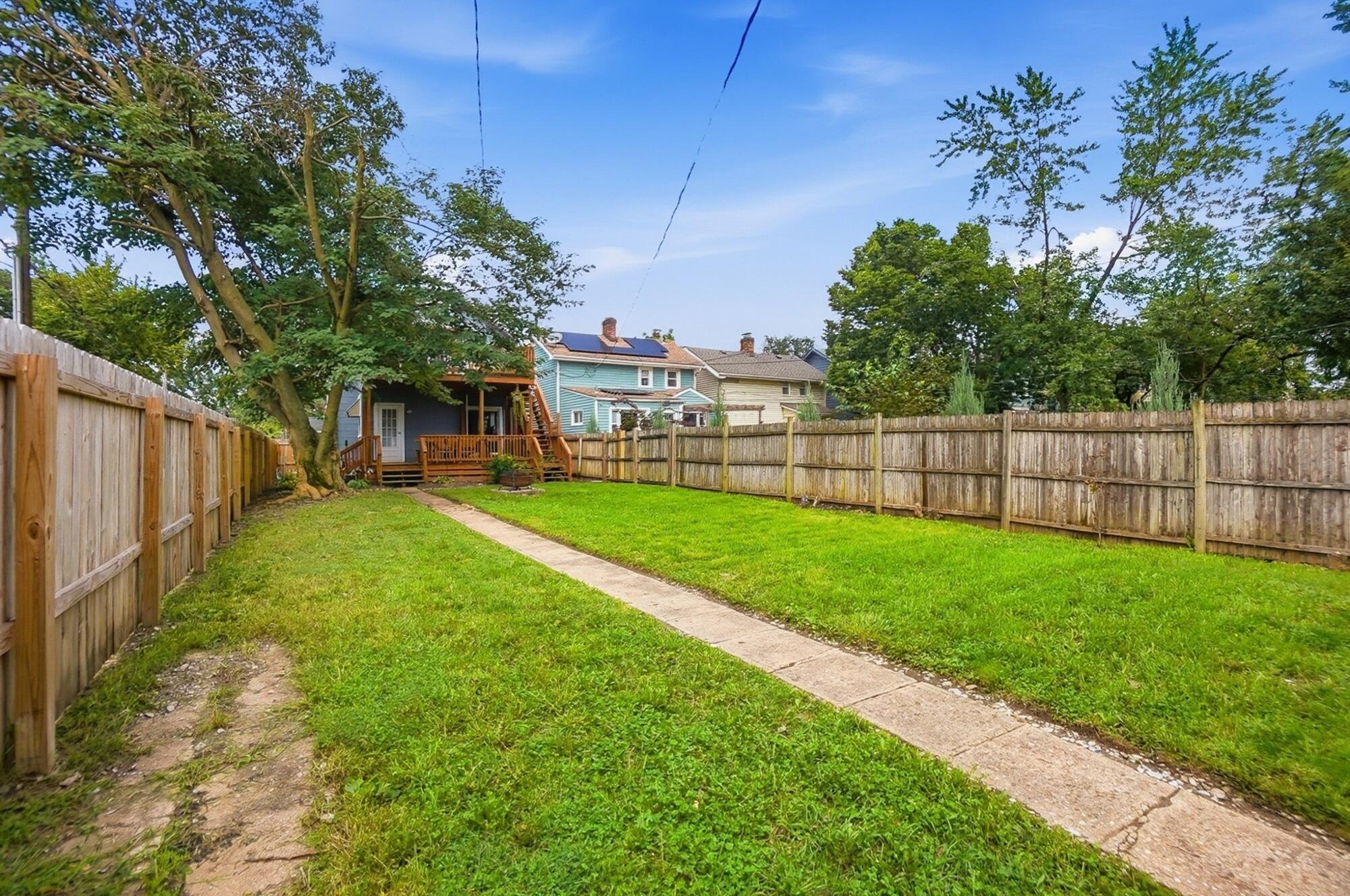 115 E Hinman Avenue