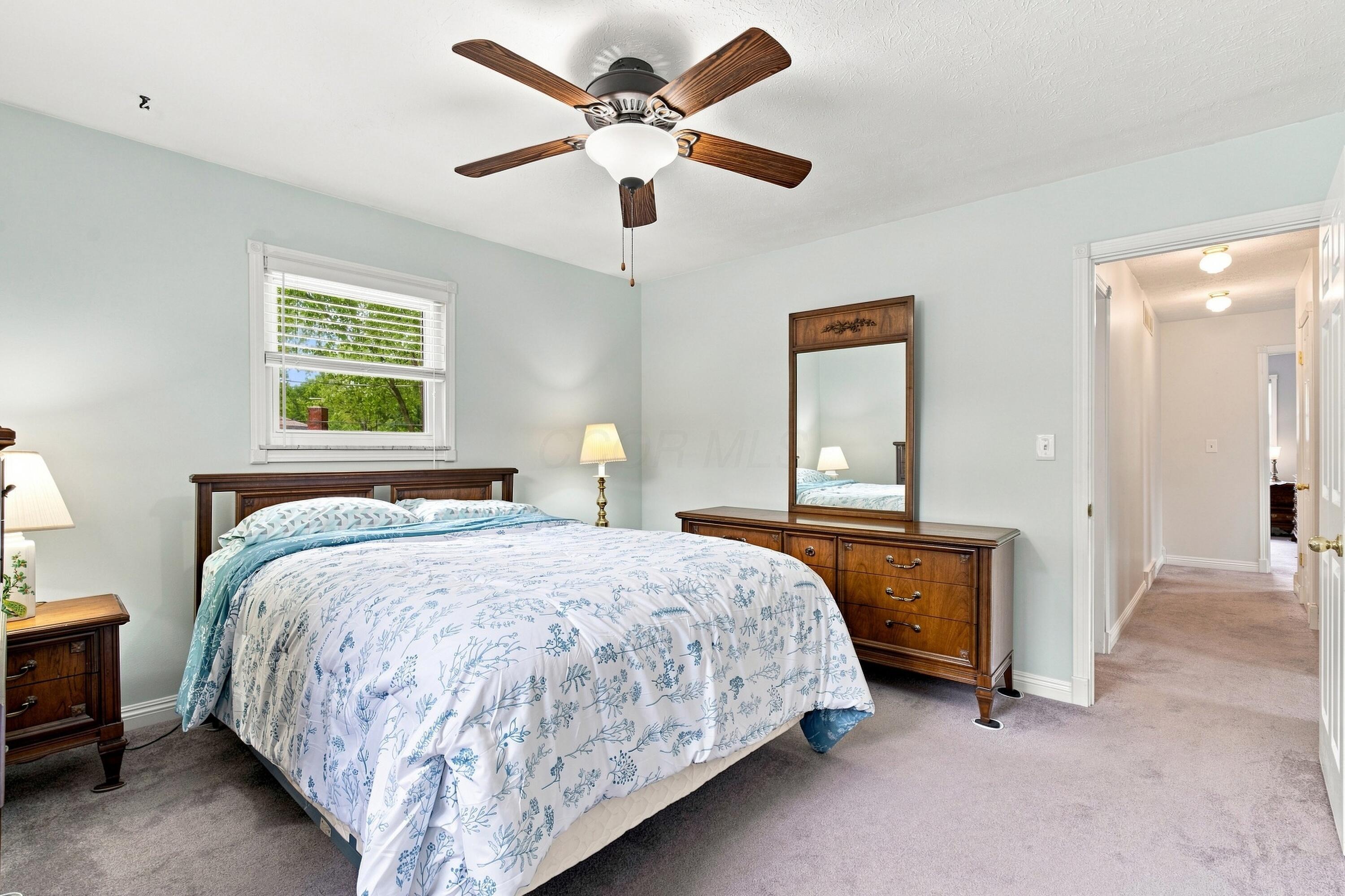 261 Brookhaven Drive E